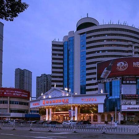 Vienna International Hotel Fenghua Zhongshan Road Exterior photo