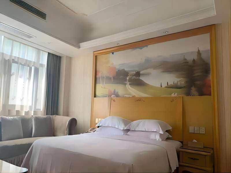 Vienna International Hotel Fenghua Zhongshan Road Exterior photo